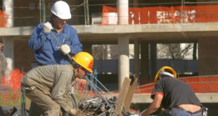 Se necesita personal de construcción.